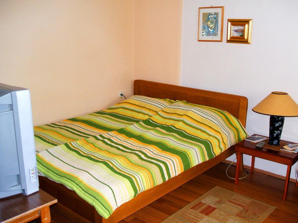 Zura Apartments Ohrid Bilik gambar